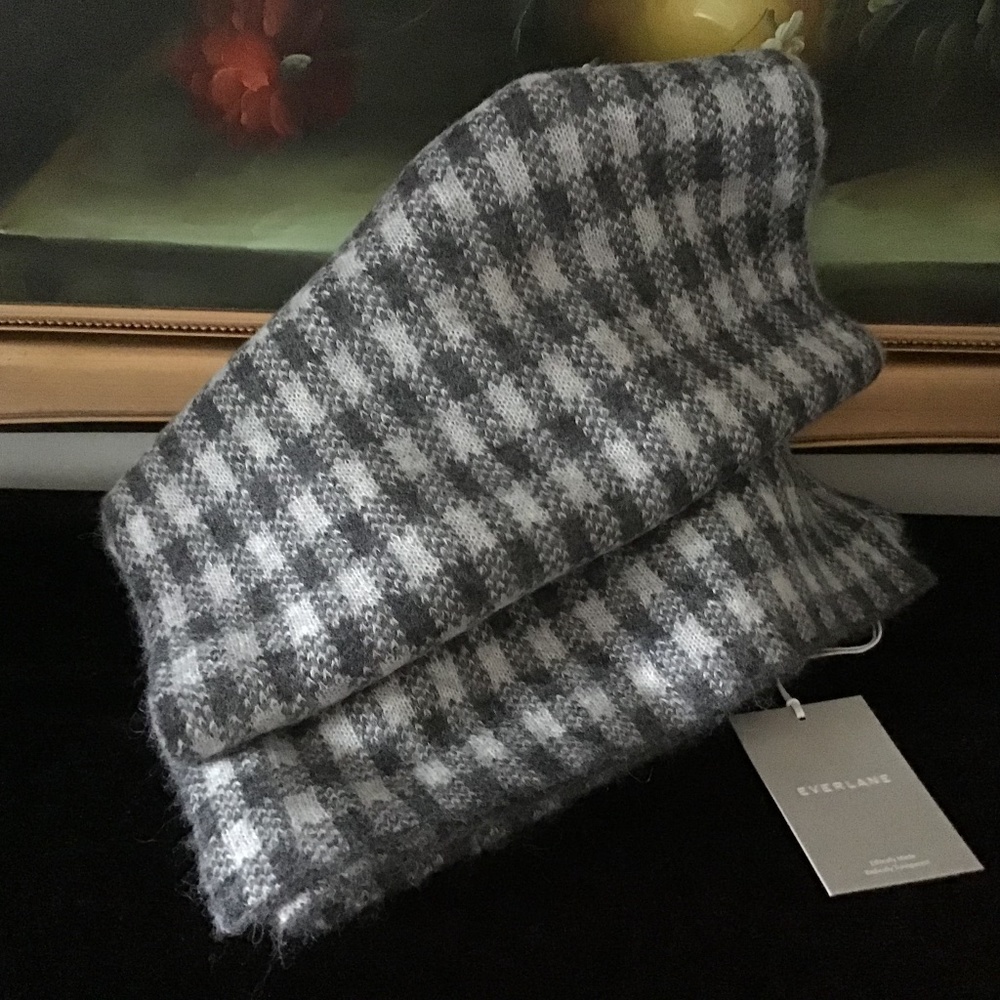 NWT EVERLANE Unisex The Alpaca Patterned Gray Buffalo Check Scarf